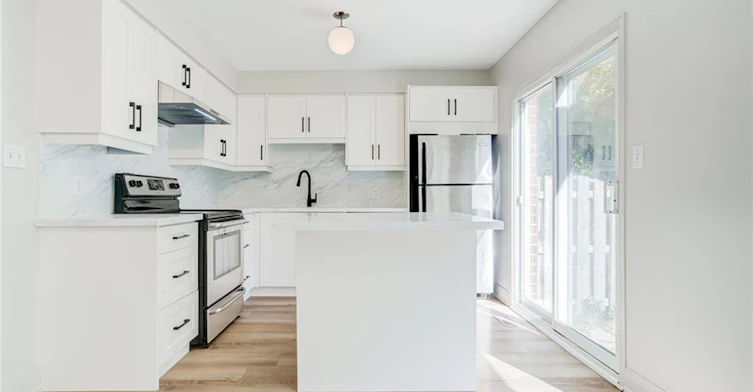 346 University Downs Crescent, Waterloo, ON, N2K 4A9 - 8