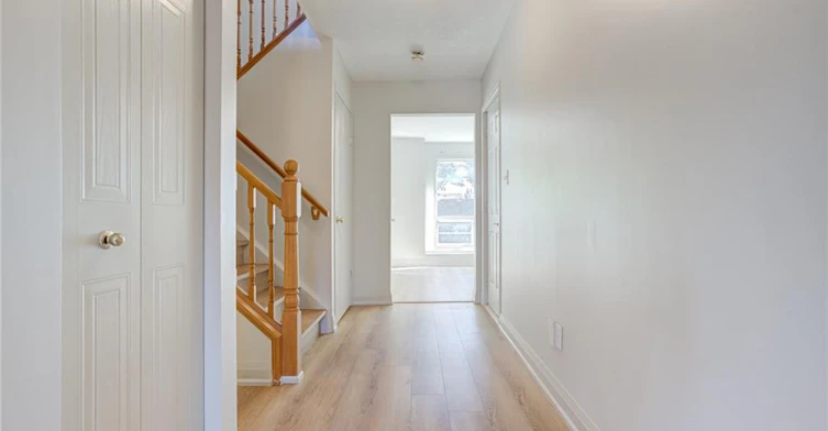 346 University Downs Crescent, Waterloo, ON, N2K 4A9 - 6