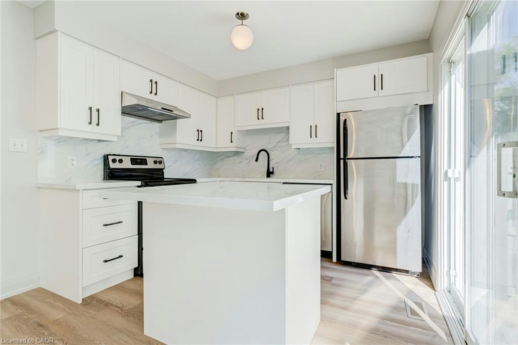 346 University Downs Crescent, Waterloo, ON, N2K 4A9 - 9
