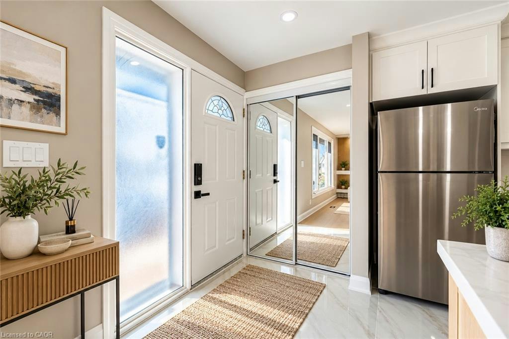 135 Nugent Drive, Hamilton, ON, L8H 2N3 - 8