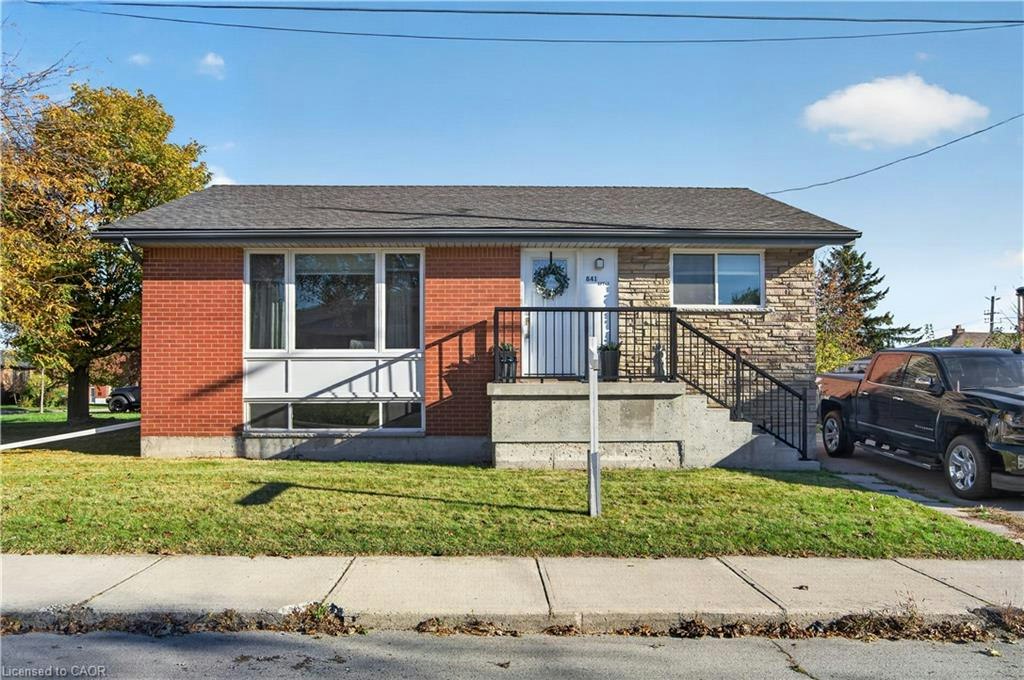 841 Tenth Avenue, Hamilton, ON, L8T 3L7
