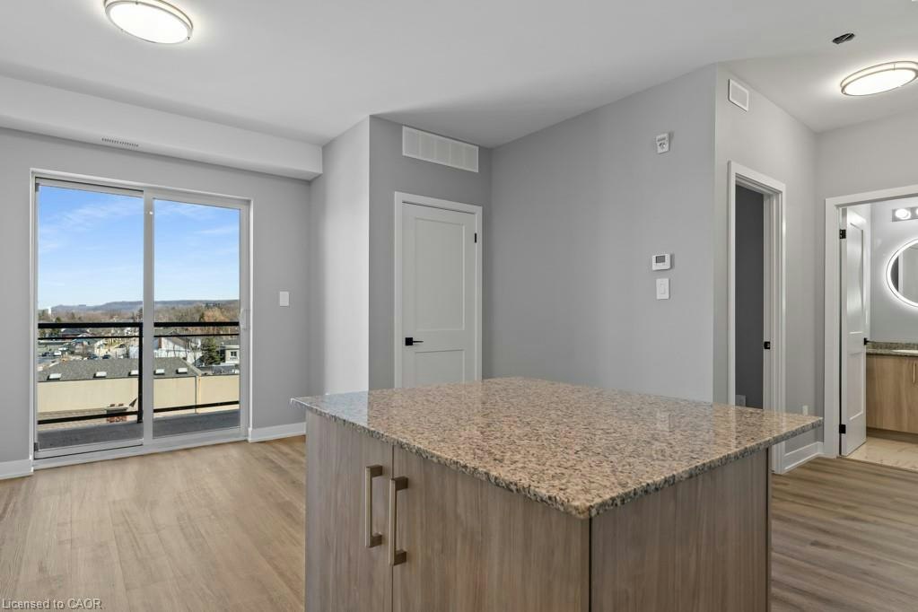 403-5002 King Street, Lincoln, ON, L3J 2J5 - 7