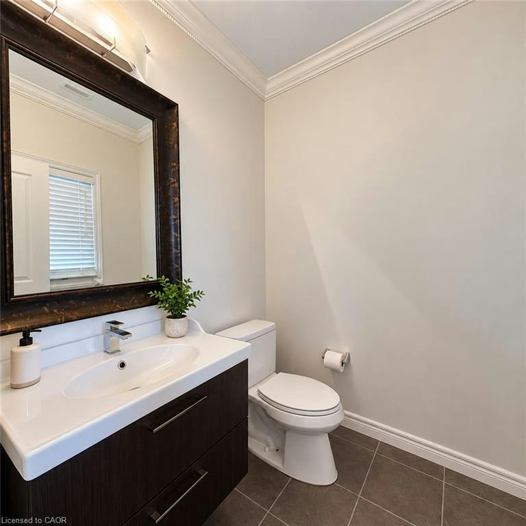 5321 Applegarth Drive, Burlington, ON, L7L 7E4 - 14