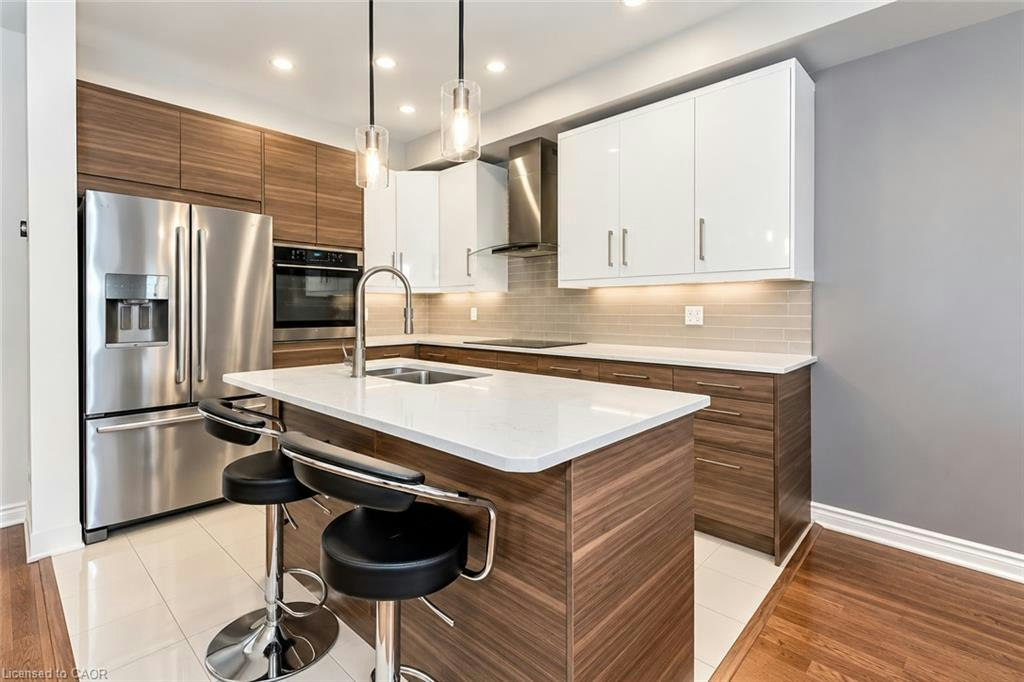 5321 Applegarth Drive, Burlington, ON, L7L 7E4 - 6
