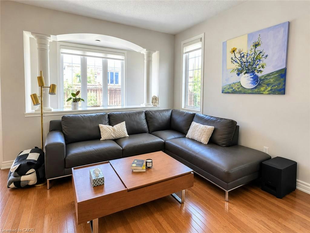 5321 Applegarth Drive, Burlington, ON, L7L 7E4 - 3