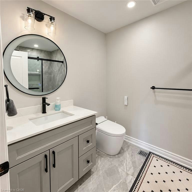 5321 Applegarth Drive, Burlington, ON, L7L 7E4 - 7