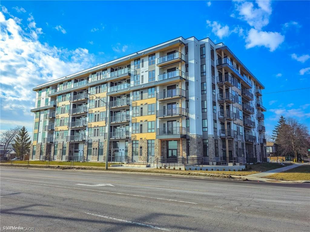 112-101 Golden Eagle Road, Waterloo, ON, N2V 1C3