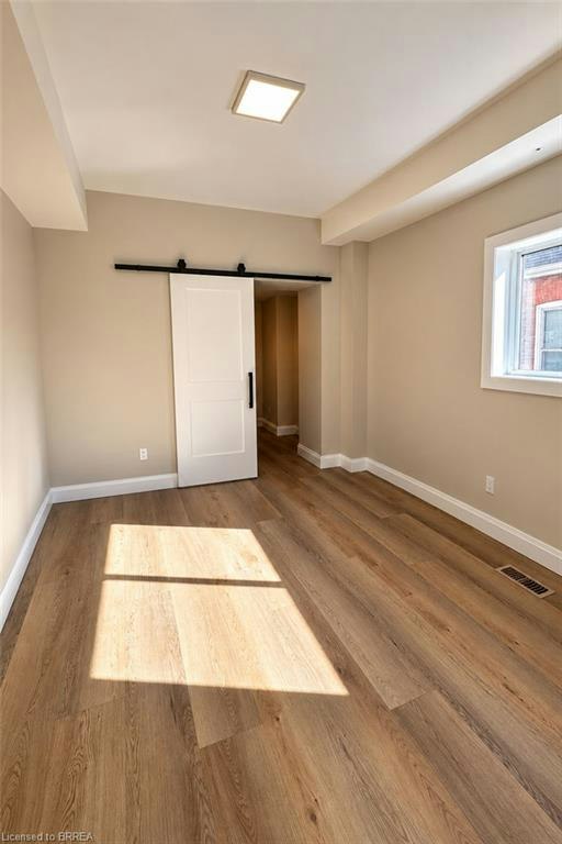 1-160 Catharine Avenue, Brantford, ON, N3T 1Y7 - 5