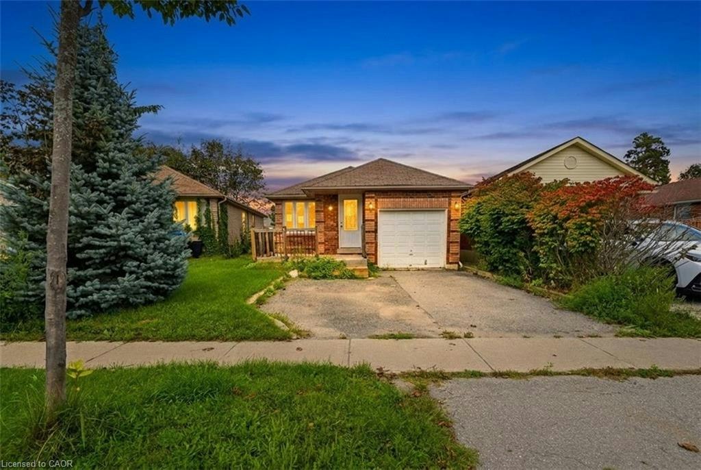 42 Geddes Crescent, Barrie, ON, L4N 7B2