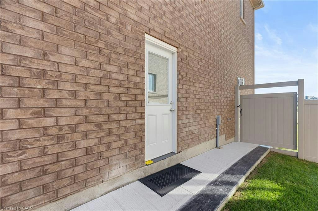 BSMT-64 Shawbridge Court, Hamilton, ON, L8J 0M8 - 18