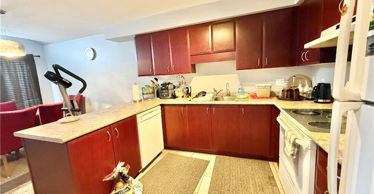 22 Madeleine Street, Kitchener, ON, N2R 1V5 - 2