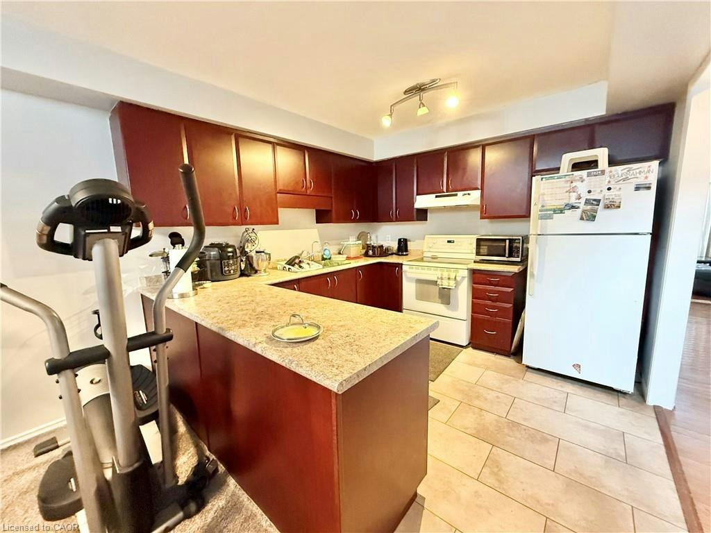 22 Madeleine Street, Kitchener, ON, N2R 1V5 - 4