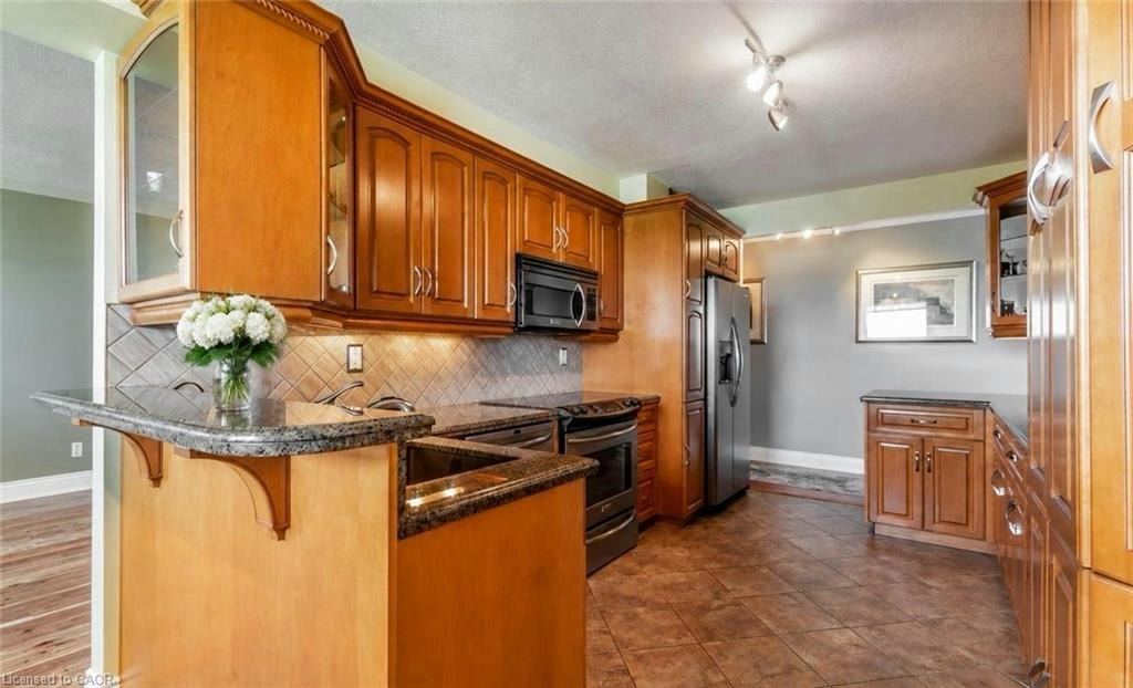 705-500 Green Road, Hamilton, ON, L8E 3M6 - 3