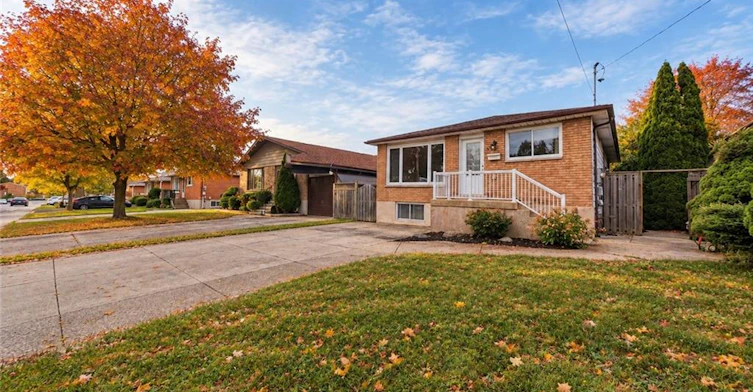 Main-59 Aterno Drive, Hamilton, ON, L9C 5S4