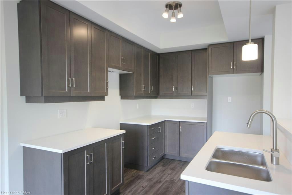 1 Dresser Lane, Hamilton, ON, L9K 0K1 - 8