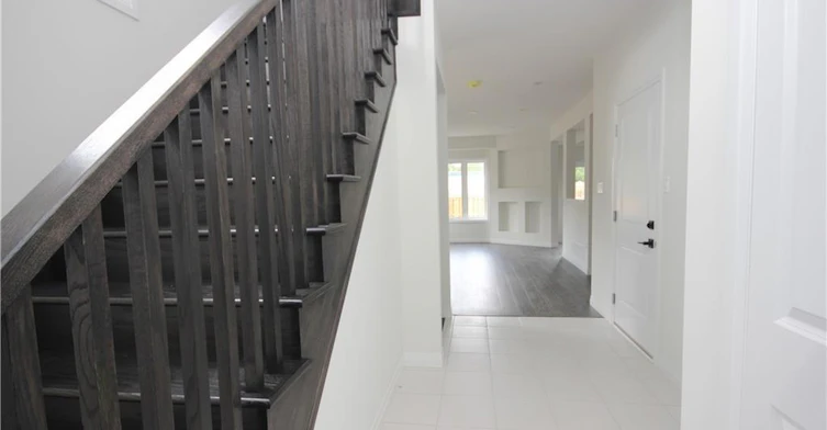 1 Dresser Lane, Hamilton, ON, L9K 0K1 - 4