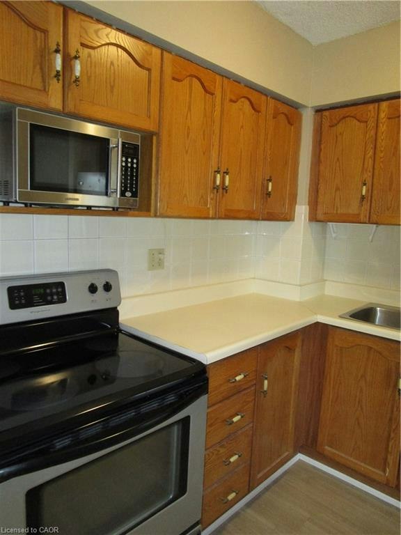401-180 Limeridge Road W, Hamilton, ON, L9C 7H7 - 16