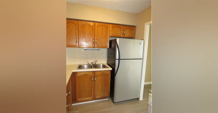 401-180 Limeridge Road W, Hamilton, ON, L9C 7H7 - 17