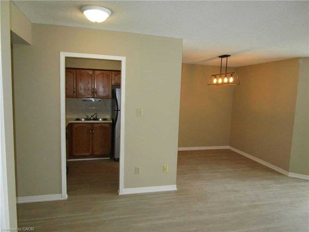 401-180 Limeridge Road W, Hamilton, ON, L9C 7H7 - 11