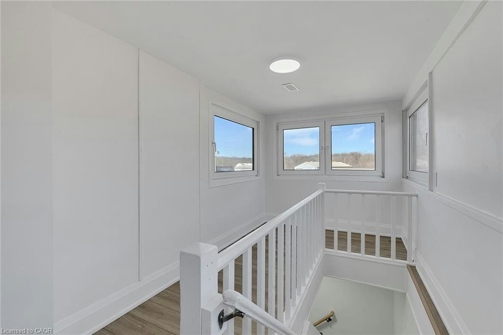 1-581 Lancaster Street W, Kitchener, ON, N2K 1M5 - 4