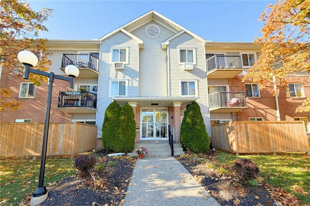 204-276 Eiwo Court, Waterloo, ON, N2K 3M6