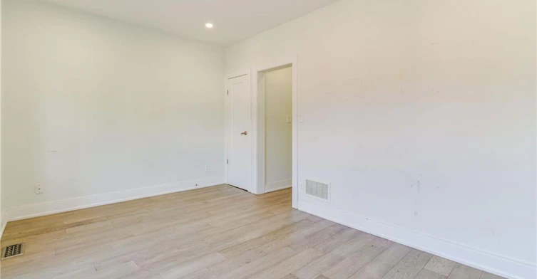 2-734 Cannon Street E, Hamilton, ON, L8L 2G9 - 8