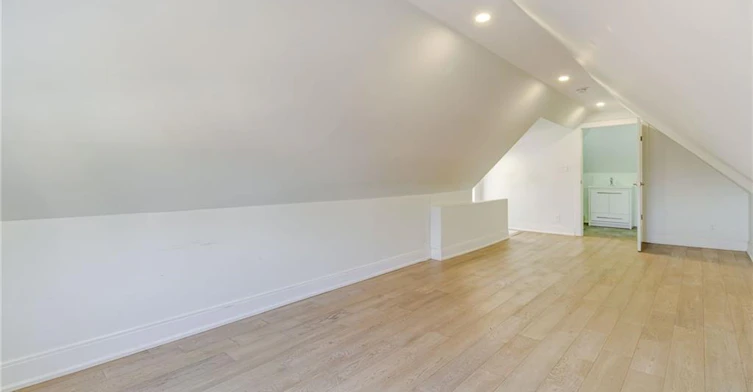 2-734 Cannon Street E, Hamilton, ON, L8L 2G9 - 16