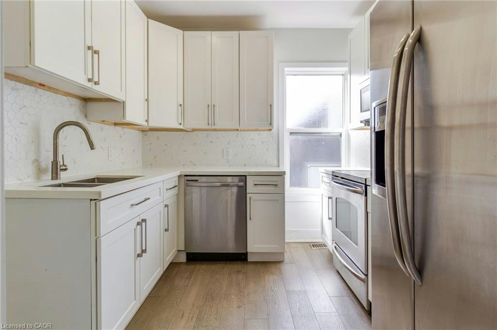 2-734 Cannon Street E, Hamilton, ON, L8L 2G9