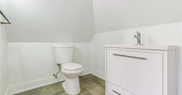 2-734 Cannon Street E, Hamilton, ON, L8L 2G9 - 19