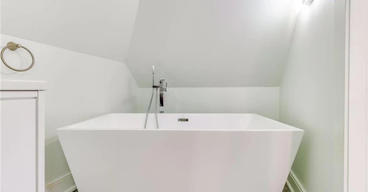 2-734 Cannon Street E, Hamilton, ON, L8L 2G9 - 17