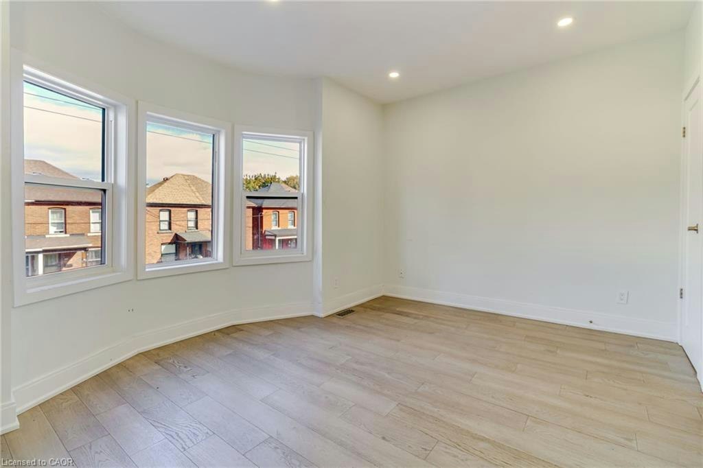 2-734 Cannon Street E, Hamilton, ON, L8L 2G9 - 5