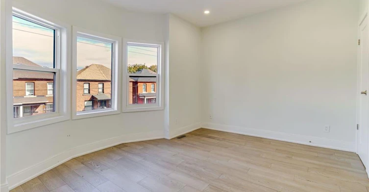 2-734 Cannon Street E, Hamilton, ON, L8L 2G9 - 5