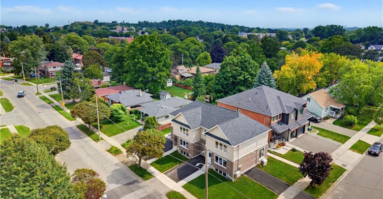 A-93 Kinzie Avenue, Kitchener, ON, N2A 1S5 - 2