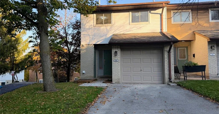 122 Lynden Circle, Halton Hills, ON, L7G 4Y8