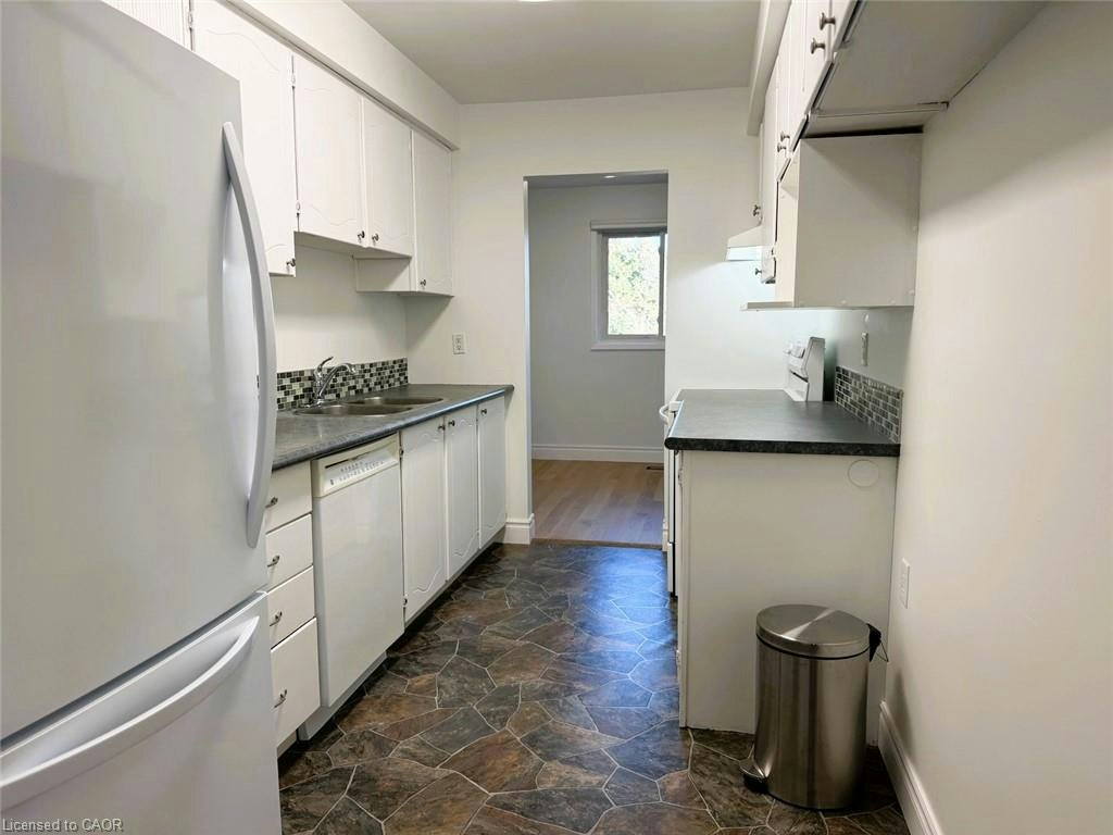 122 Lynden Circle, Halton Hills, ON, L7G 4Y8 - 8