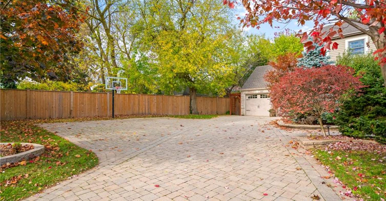 851 Charlotte Street, Niagara-on-the-Lake, ON, L0S 1J0 - 2