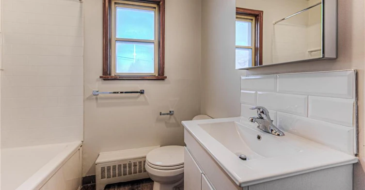 2-5 Heiman Street, Kitchener, ON, N2M 3L5 - 2