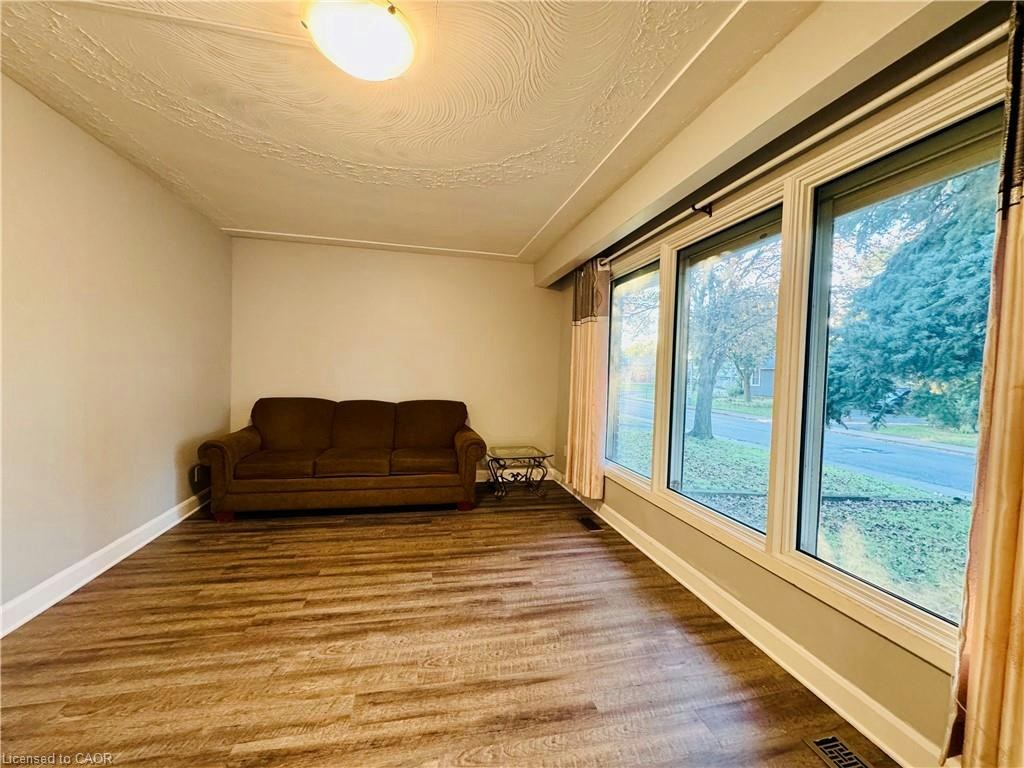 MAIN-77 Moxley Drive, Hamilton, ON, L8T 3Y8 - 3