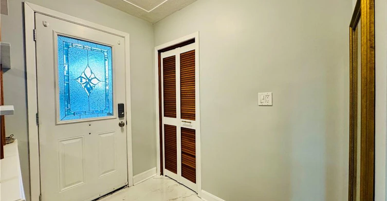 MAIN-77 Moxley Drive, Hamilton, ON, L8T 3Y8 - 2