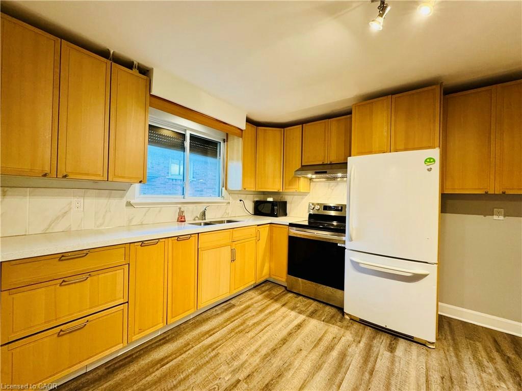 MAIN-77 Moxley Drive, Hamilton, ON, L8T 3Y8 - 4