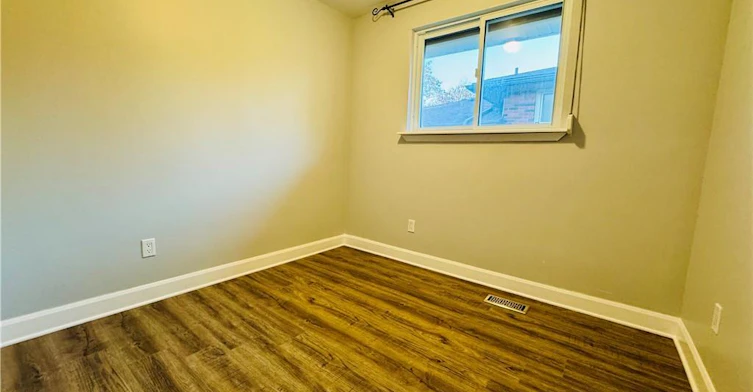 MAIN-77 Moxley Drive, Hamilton, ON, L8T 3Y8 - 9