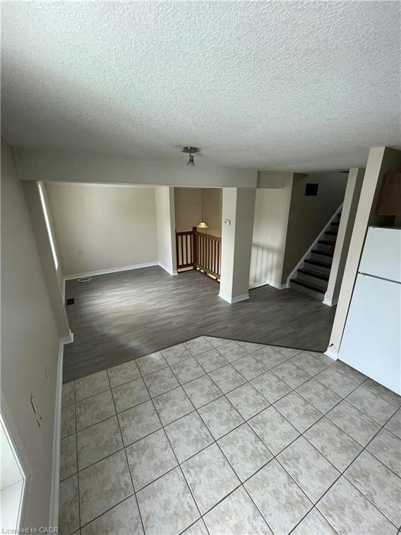 B-6 Moyer Street, Kitchener, ON, N2H 2S5 - 2