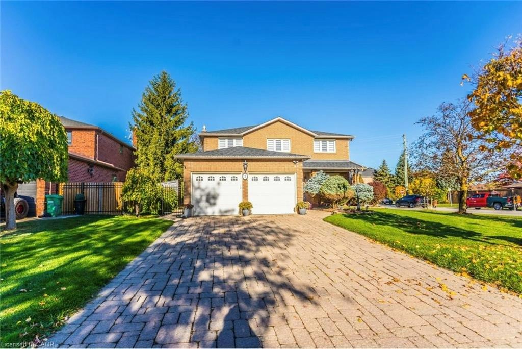1 Burwash Court, Brampton, ON, L6Z 4M3