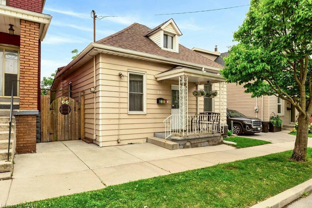 66 Beechwood Avenue, Hamilton, ON, L8L 2S4