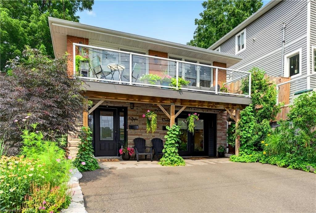 1-592 Aberdeen Avenue, Hamilton, ON, L8P 2T1 - 2