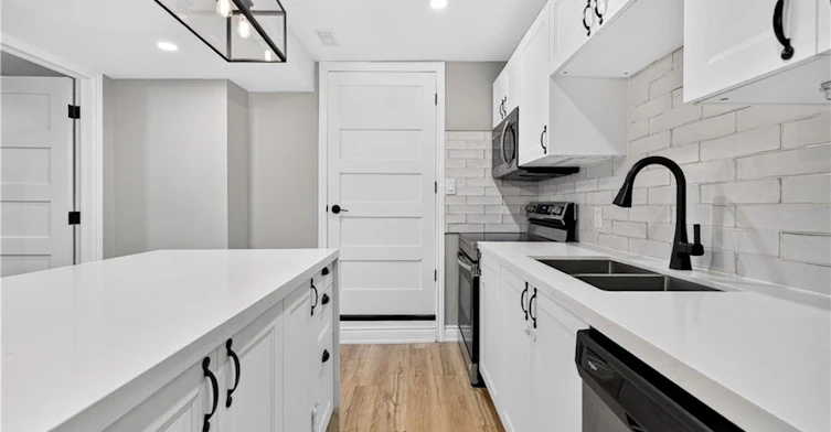 1-592 Aberdeen Avenue, Hamilton, ON, L8P 2T1 - 4