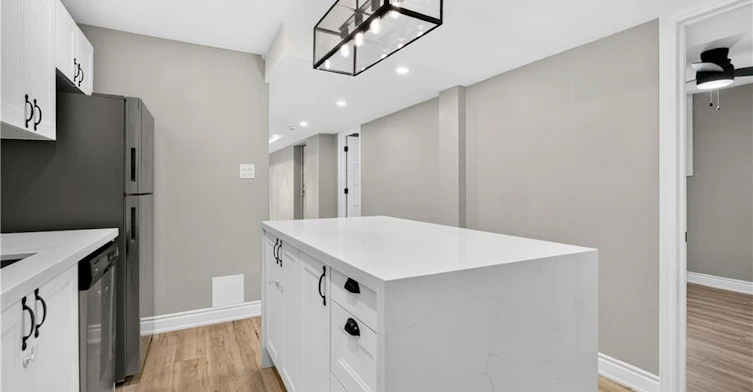 1-592 Aberdeen Avenue, Hamilton, ON, L8P 2T1 - 11