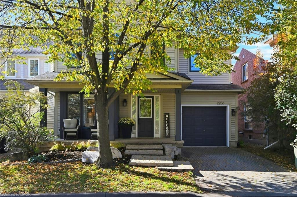 2206 Casselman Court, Burlington, ON, L7L 6T7