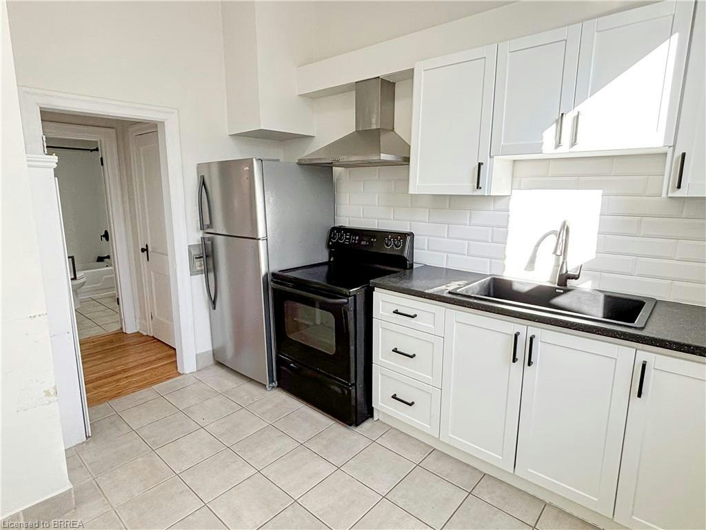 6-7 Sheridan Street, Brantford, ON, N3T 2P7 - 7