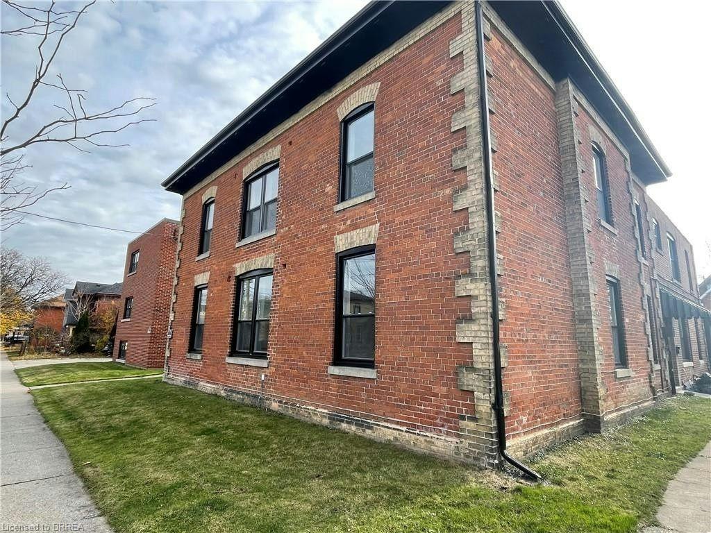 6-7 Sheridan Street, Brantford, ON, N3T 2P7 - 10